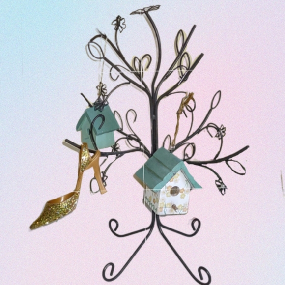 Wrought Iron Display Tree - Picture 9 of 10